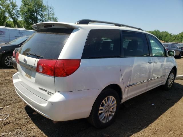 2009 Toyota Sienna XLE