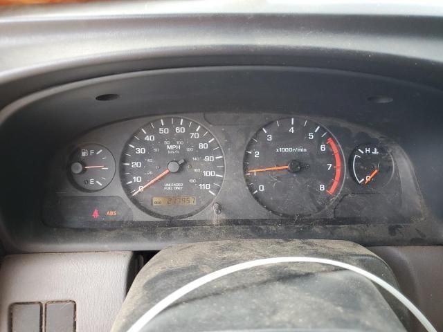 2000 Nissan Frontier King Cab XE