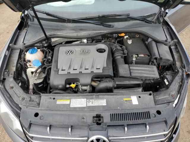 2014 Volkswagen Passat SEL