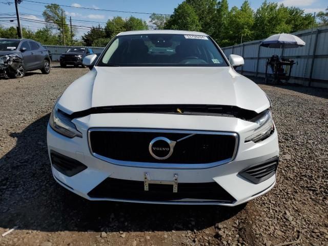 2020 Volvo S60 T6 Momentum