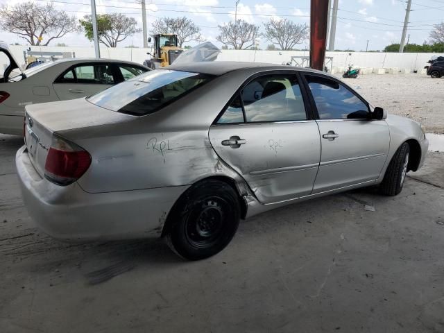 2005 Toyota Camry LE