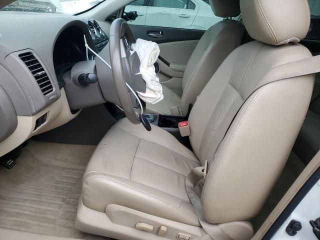 2010 Nissan Altima Base