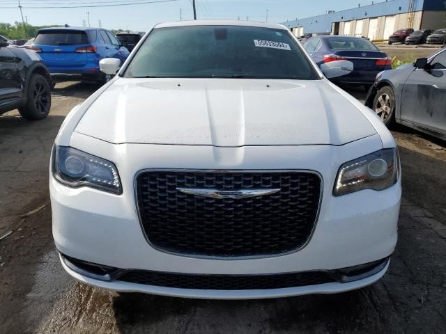 2018 Chrysler 300 S