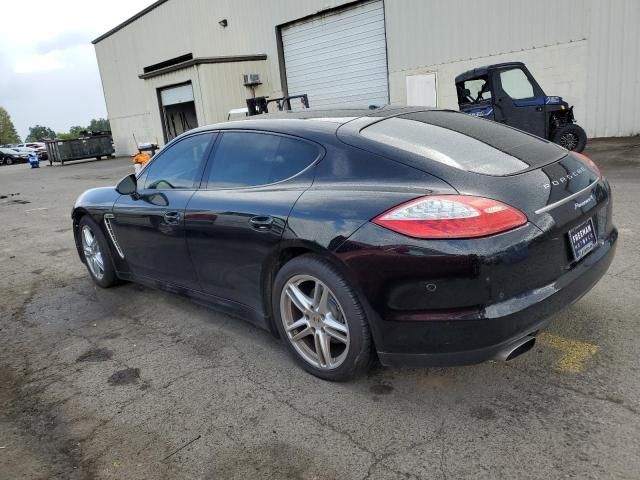 2013 Porsche Panamera 2