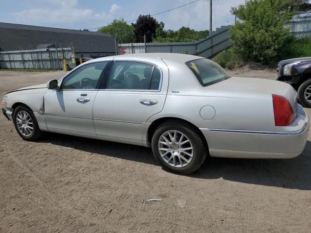 2004 Lincoln Town Car Ultimate