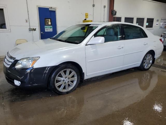 2005 Toyota Avalon XL