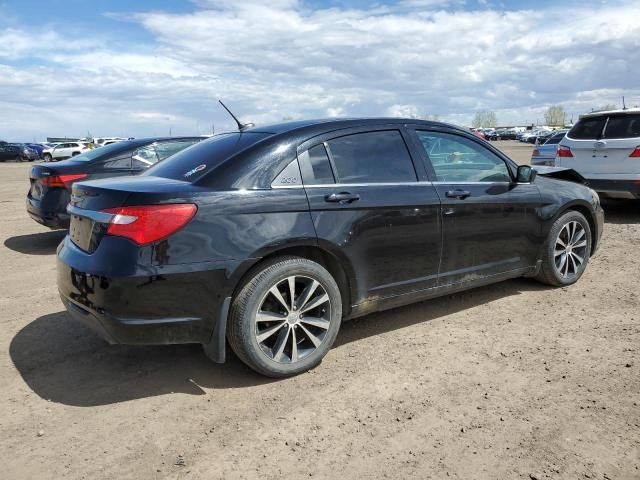 2013 Chrysler 200 S