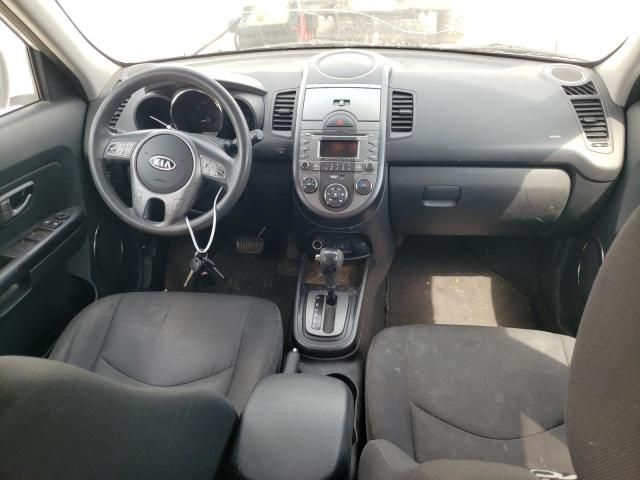 2010 KIA Soul +