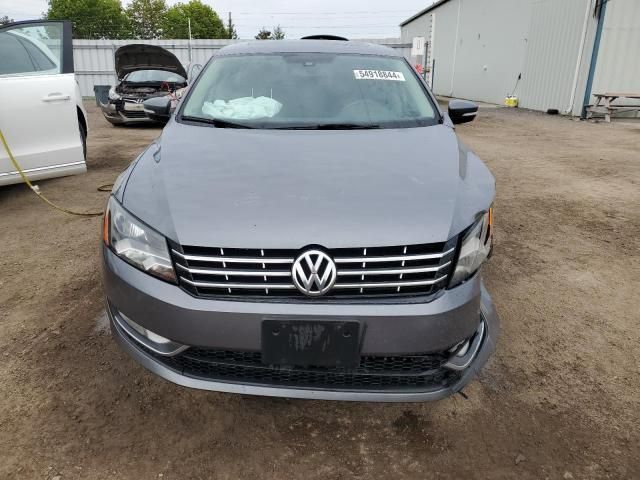 2014 Volkswagen Passat SEL