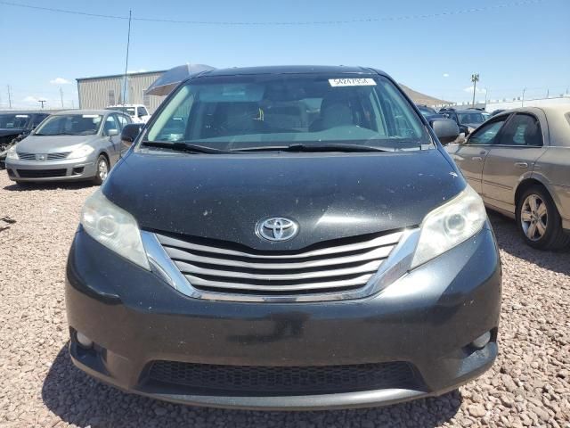 2014 Toyota Sienna XLE