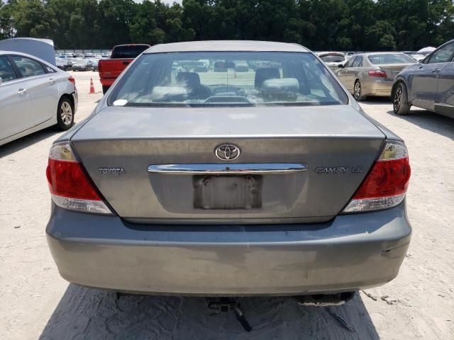 2005 Toyota Camry LE