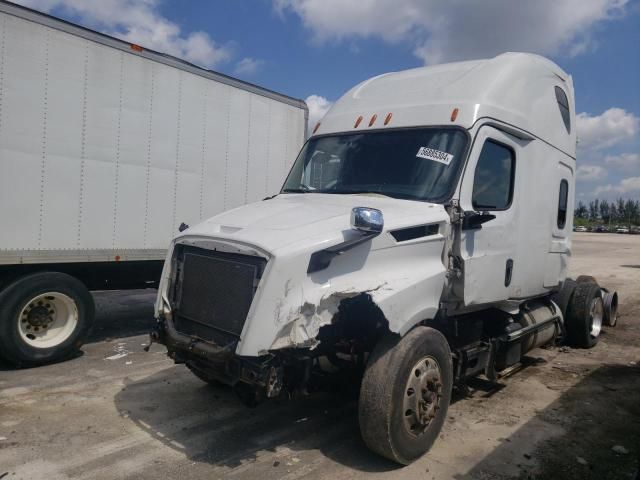 2019 Freightliner Cascadia 126