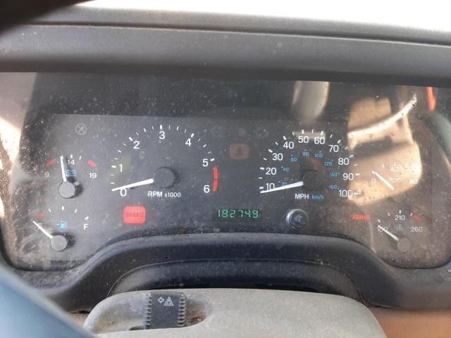 2000 Jeep Wrangler / TJ Sahara