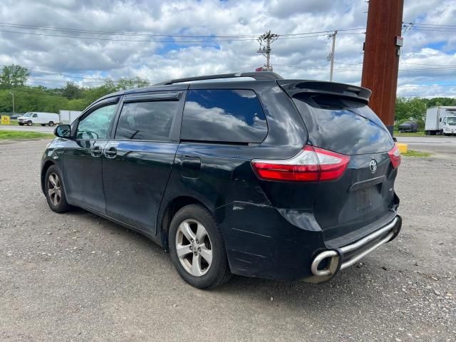 2015 Toyota Sienna LE