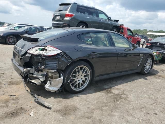 2013 Porsche Panamera 2