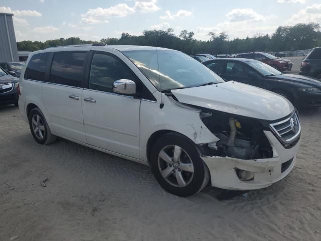 2012 Volkswagen Routan SEL Premium