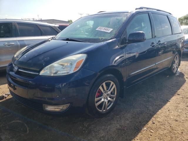 2004 Toyota Sienna XLE