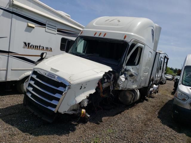 2019 Freightliner Cascadia 126