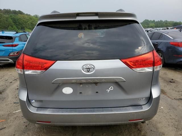 2012 Toyota Sienna XLE