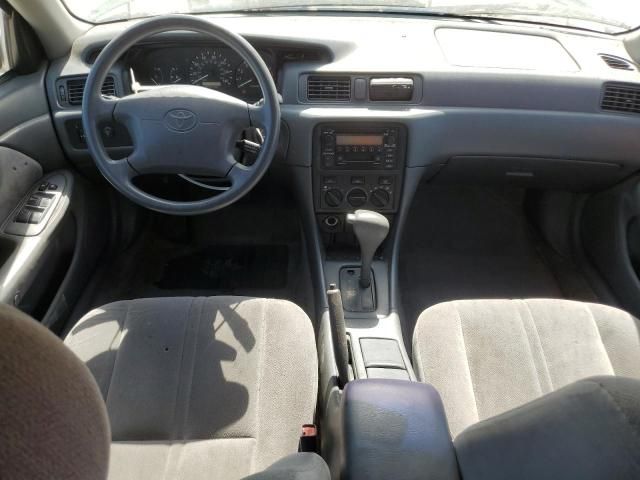 2000 Toyota Camry CE