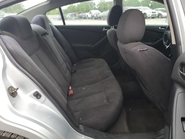 2010 Nissan Altima Base