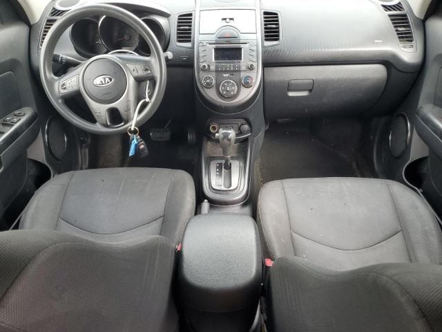 2010 KIA Soul +