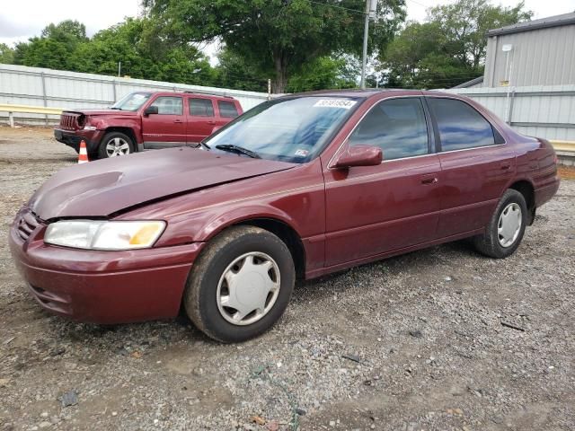 1999 Toyota Camry LE