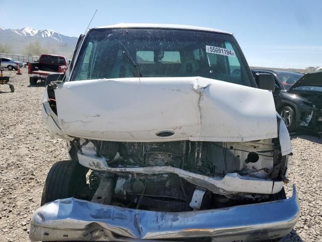 1999 Ford Econoline E350 Super Duty Wagon