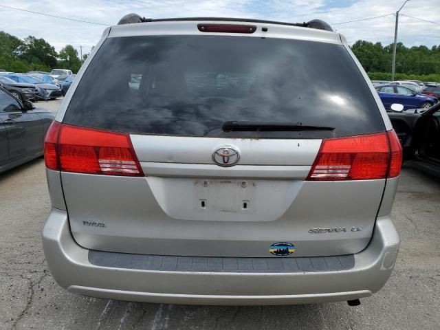 2004 Toyota Sienna CE