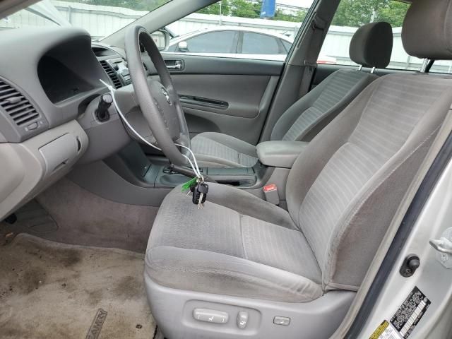 2005 Toyota Camry LE