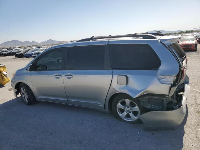 2014 Toyota Sienna LE