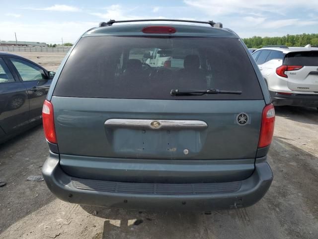 2006 Chrysler Town & Country