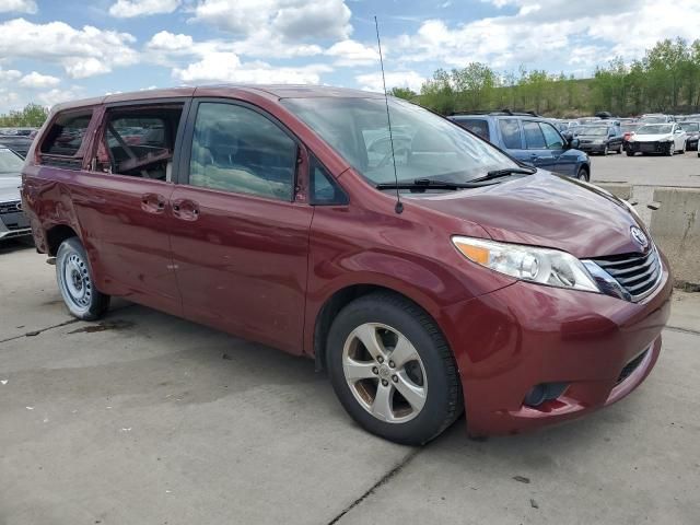 2012 Toyota Sienna LE