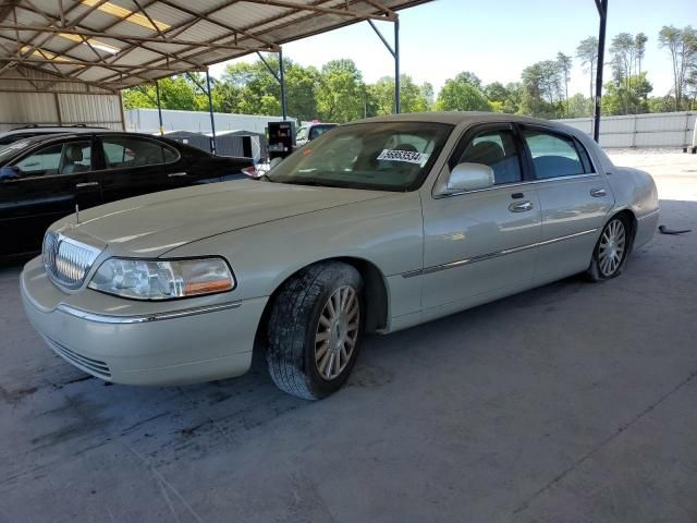 2004 Lincoln Town Car Ultimate