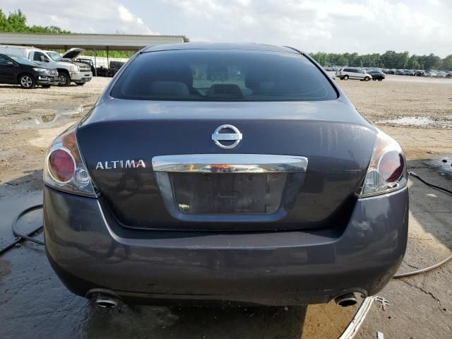 2010 Nissan Altima Base