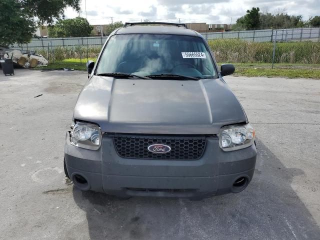 2005 Ford Escape XLS