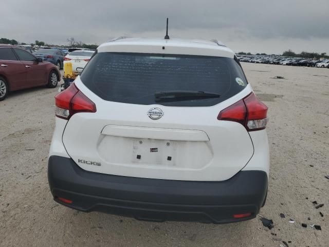 2019 Nissan Kicks S