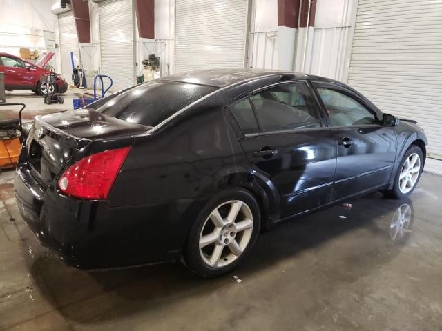 2005 Nissan Maxima SE