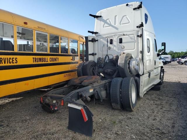 2016 Freightliner Cascadia 125