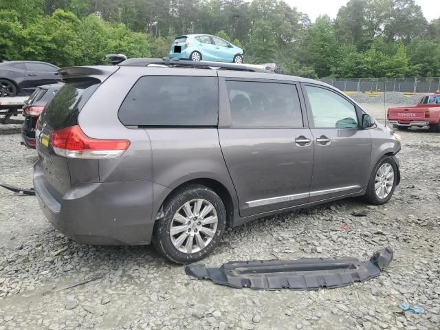 2014 Toyota Sienna XLE