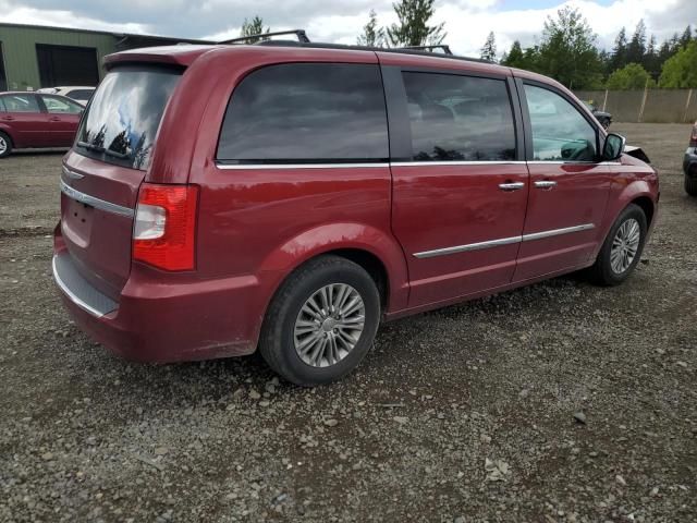 2016 Chrysler Town & Country Touring L