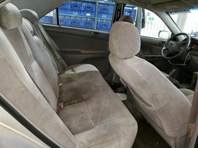 2004 Toyota Camry LE