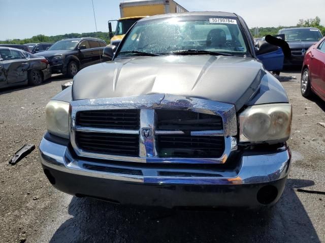 2005 Dodge Dakota Quad SLT