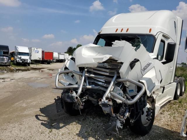 2022 Freightliner Cascadia 126