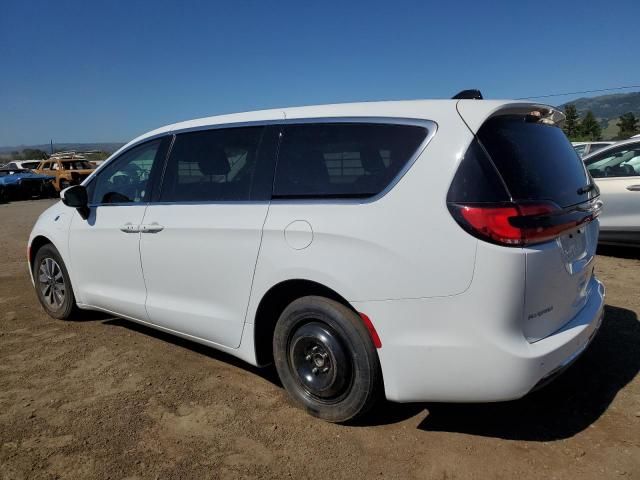 2023 Chrysler Pacifica Hybrid Touring L