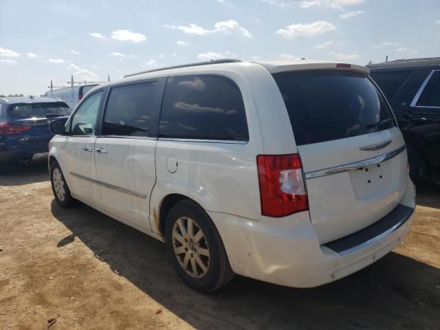 2012 Chrysler Town & Country Touring L