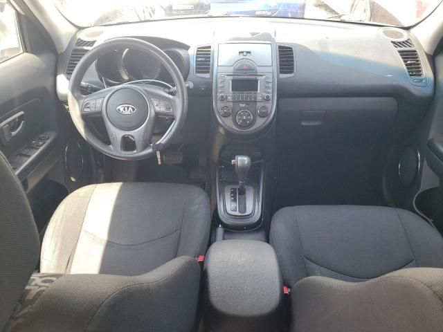 2010 KIA Soul +