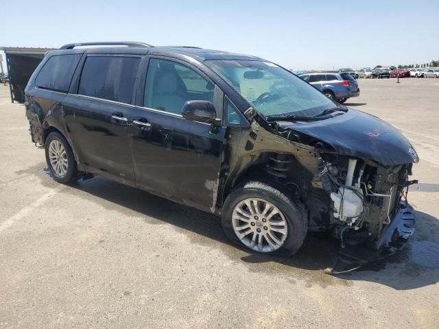 2017 Toyota Sienna XLE