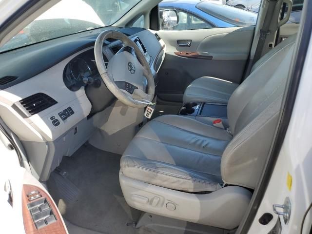 2011 Toyota Sienna XLE