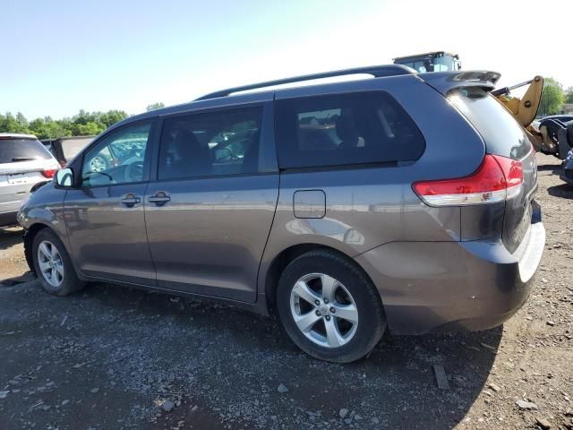 2014 Toyota Sienna LE